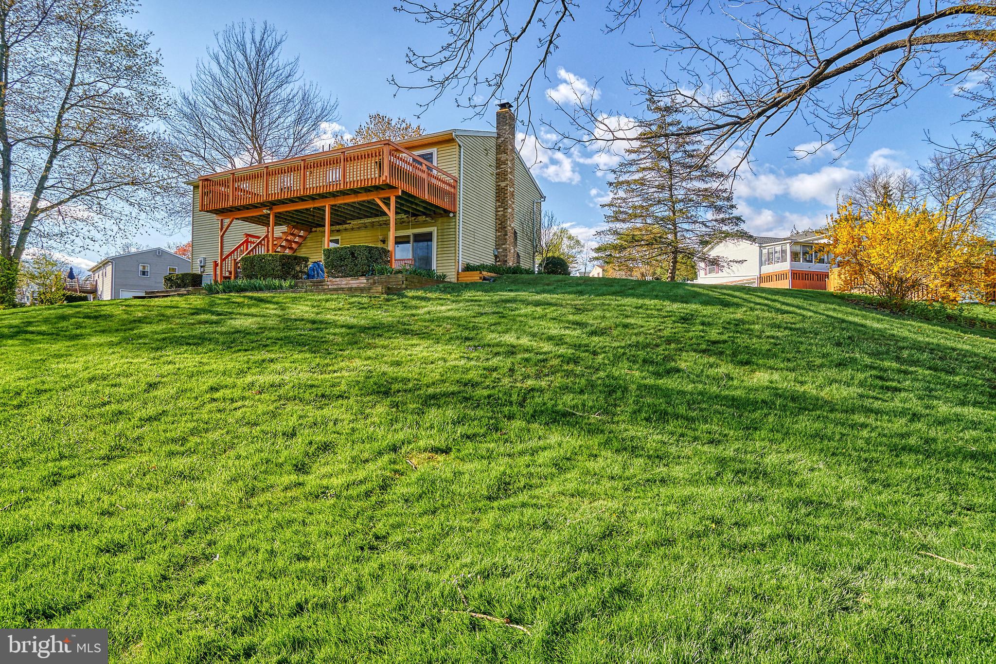 45 Sam Snead Circle Etters, PA 17319 - Photo 32 of 34 a view of a house with a big yard