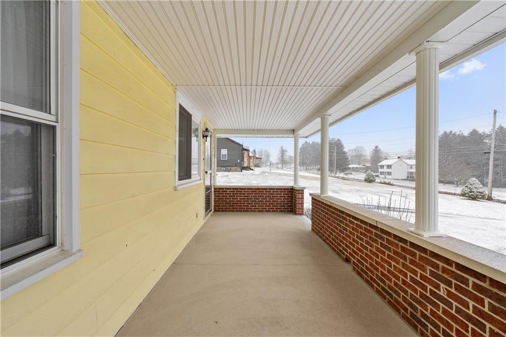 703 Freeport Road Freeport, PA 16229 - Photo 4 of 33