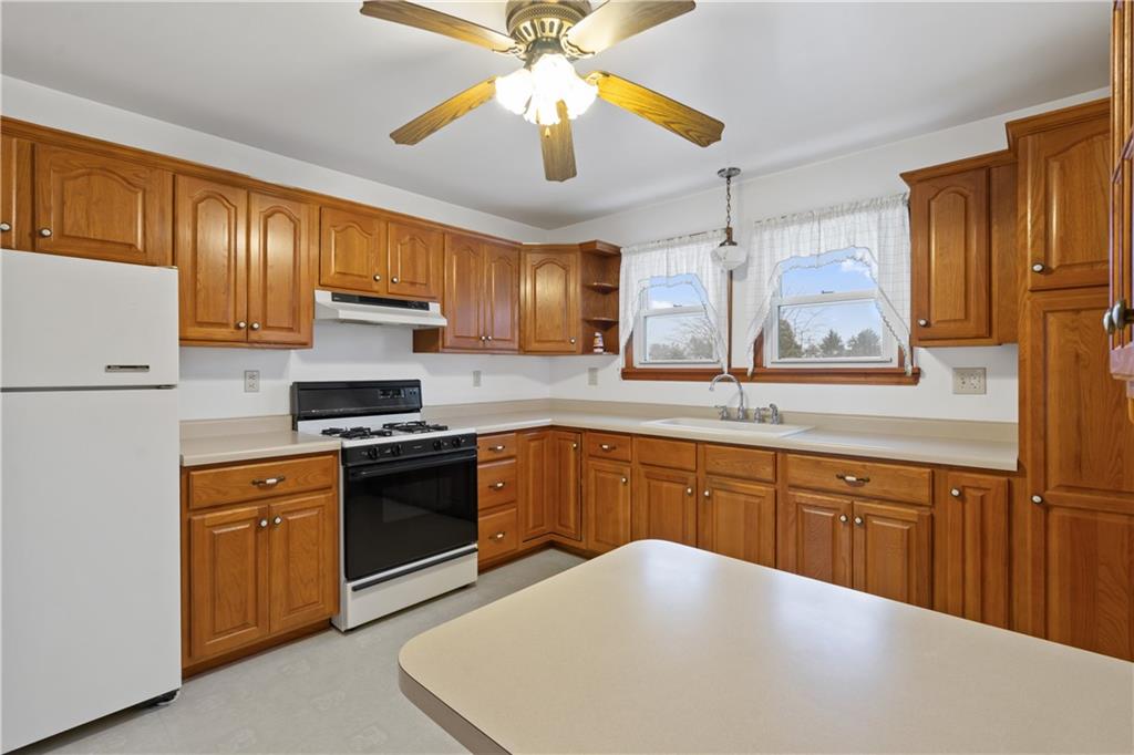 703 Freeport Road Freeport, PA 16229 - Photo 10 of 33