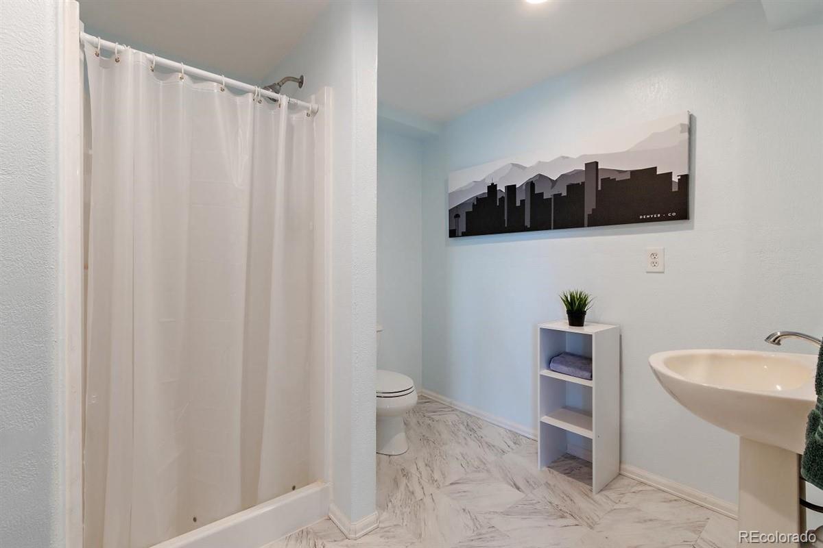 9727 Burberry Way Highlands Ranch, CO 80129 - Photo 19 of 23 Gallery Image 19