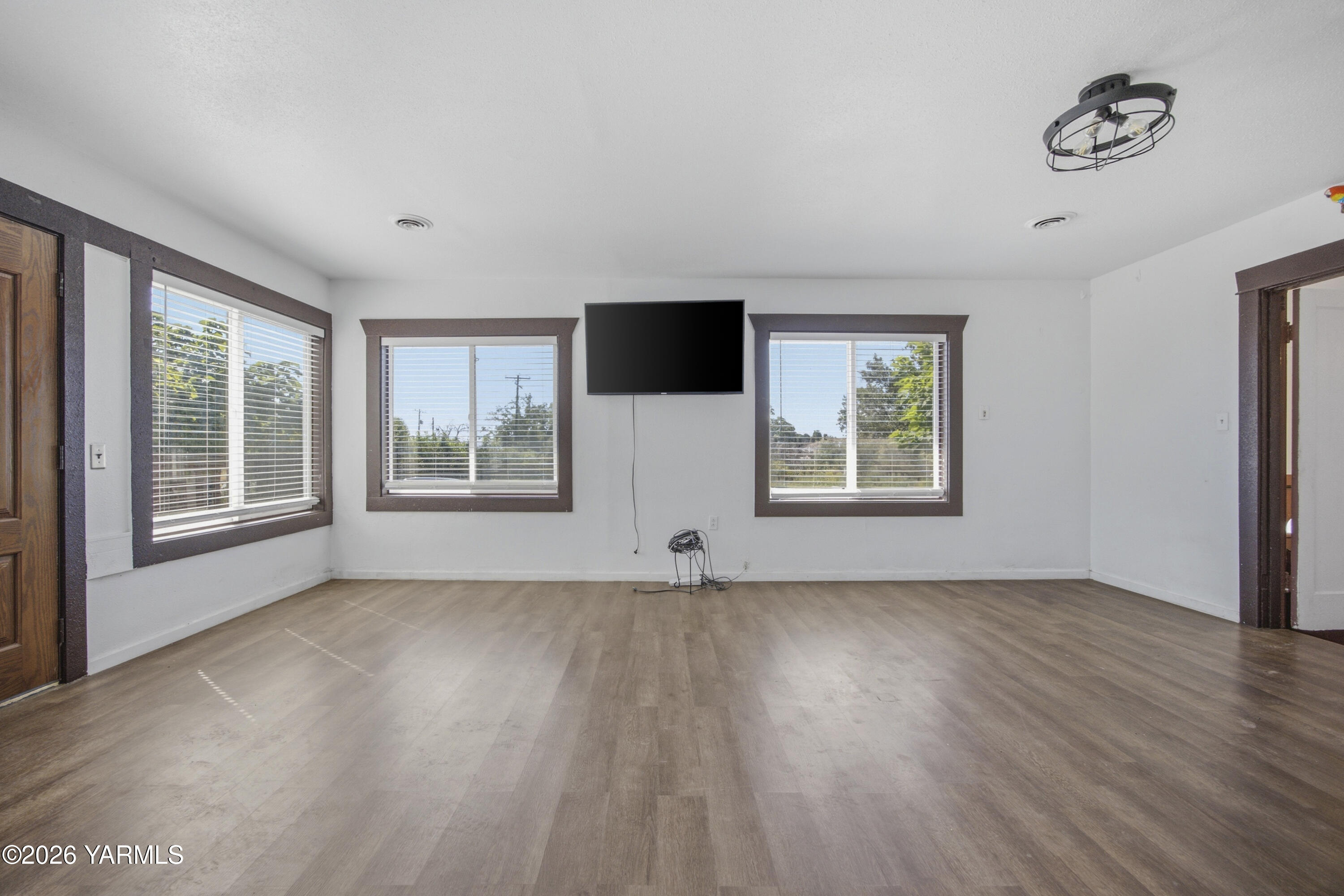 1180 South Wapato Road Wapato, WA 98951 - Photo 10 of 62 1180 S Wapato Rd 8.11.26 38