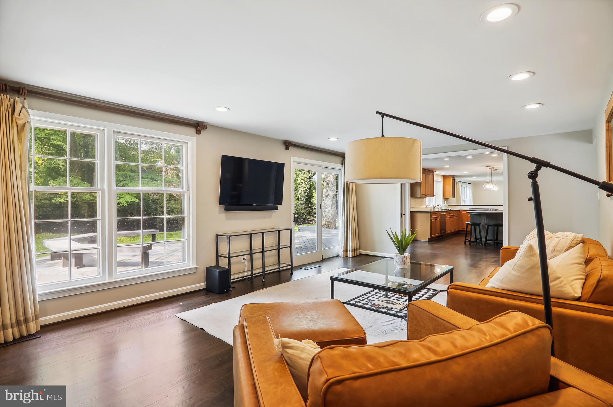 8712 Cold Spring Road Potomac, MD 20854 - Photo 22 of 97