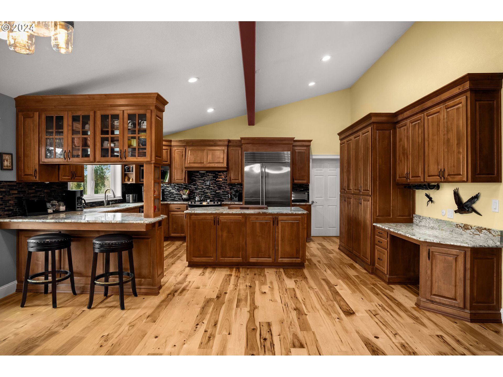 7401 Northeast Dog Ridge Road Newberg, OR 97132 - Photo 17 of 48 Kitchen