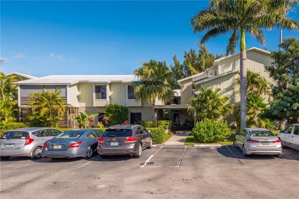 800 Northwest Fork Road, Unit 31 Stuart, FL 34994 - Photo 3 of 22 Gallery Image 3