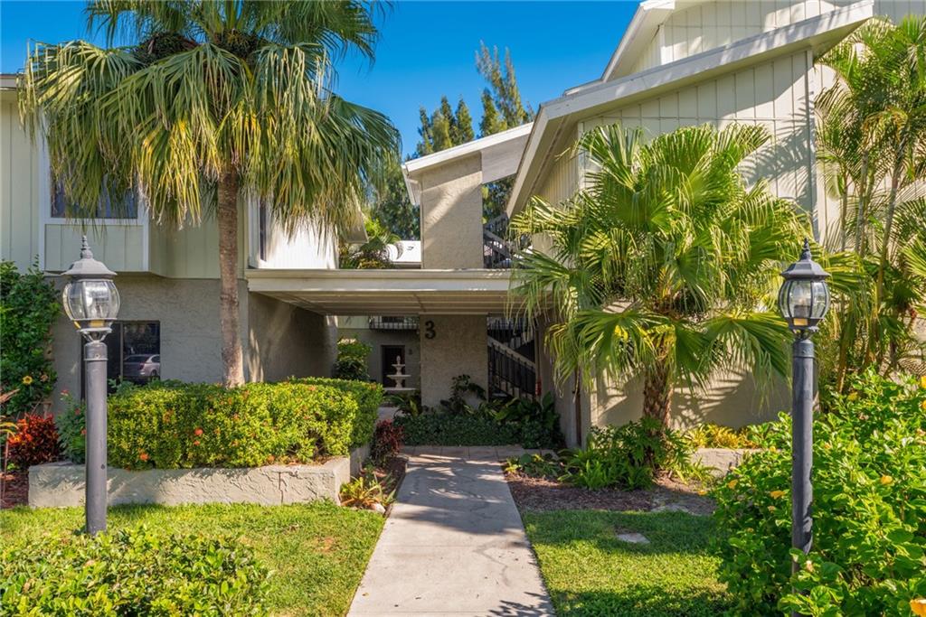 800 Northwest Fork Road, Unit 31 Stuart, FL 34994 - Photo 4 of 22 Gallery Image 4