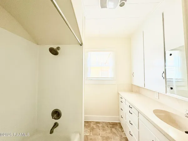 $1,625 | 1110 West Congress Street, Lafayette, LA 70501