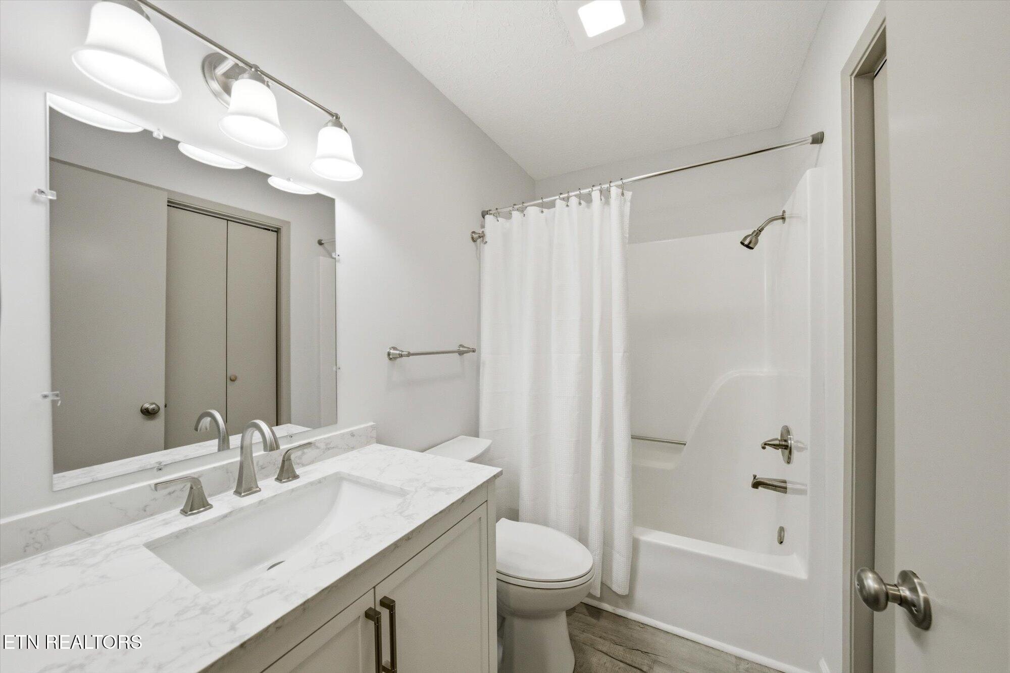 409 Windrush Circle Sevierville, TN 37862 - Photo 15 of 32 20-409-Windrush-Cir-Sevierville-TN-20