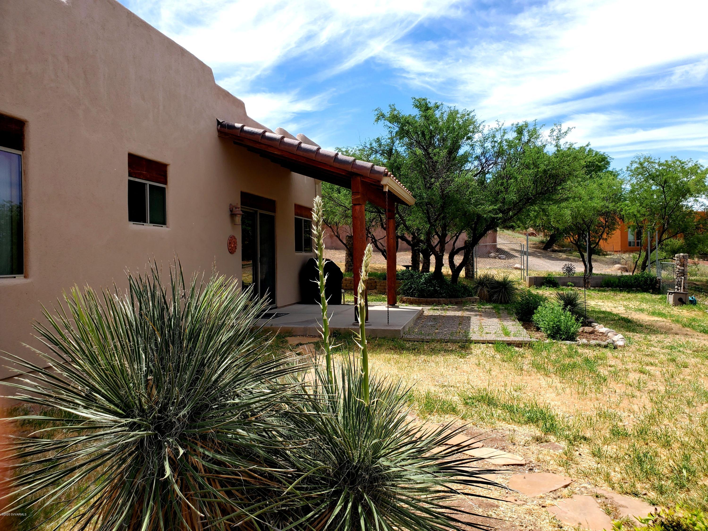 5600 North Laura Lane Rimrock, AZ 86335 - Photo 10 of 39 Side of home