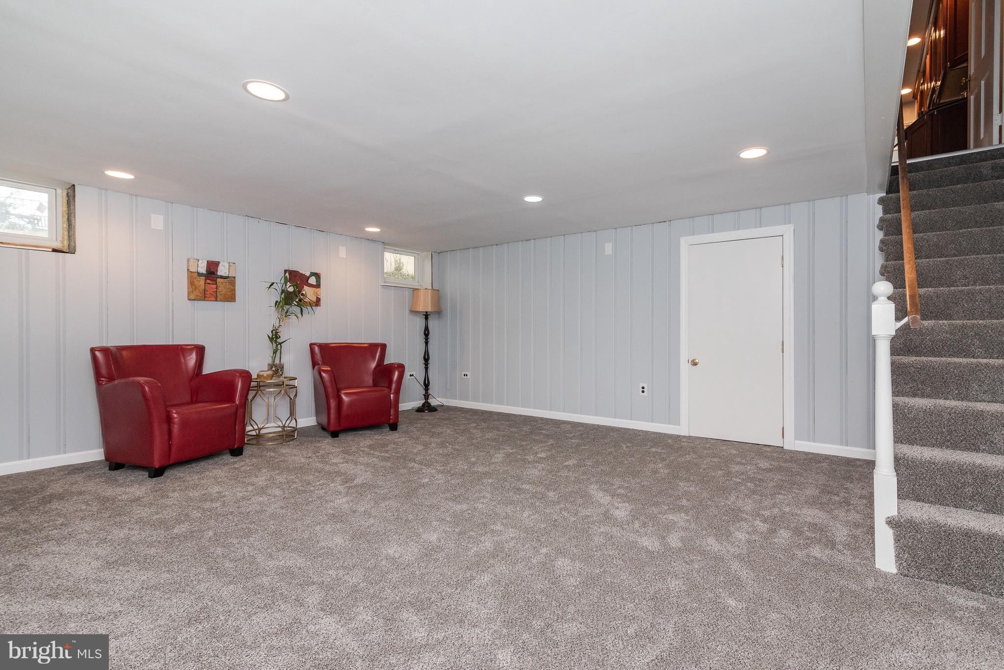 411 Lambeth Road Baltimore, MD 21228 - Photo 19 of 26 Spacious Family Room