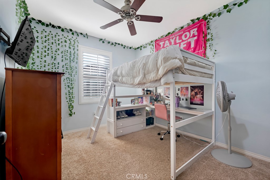 22104 Barrington Way Saugus, CA 91350 - Photo 22 of 31 a view of a walk in closet