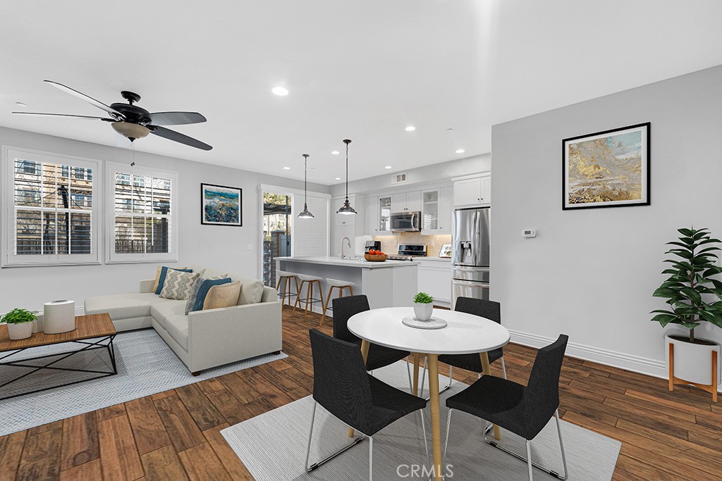 22104 Barrington Way Saugus, CA 91350 - Photo 5 of 31 a living room with furniture and kitchen view