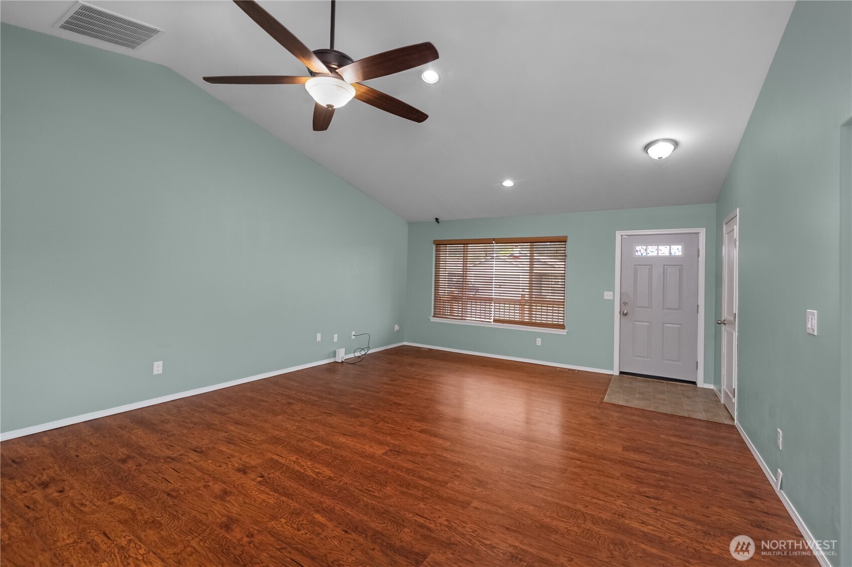 20204 White Rock Loop Southwest Centralia, WA 98531 - Photo 5 of 32