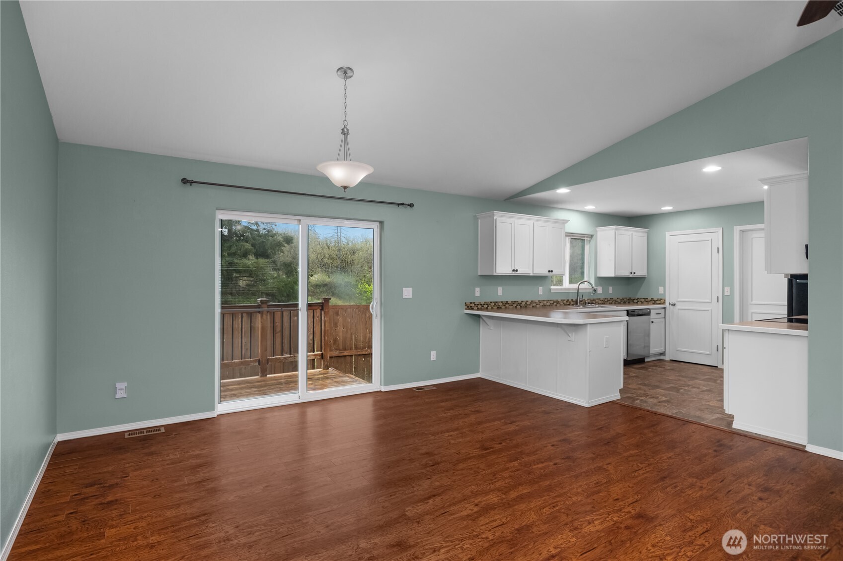 20204 White Rock Loop Southwest Centralia, WA 98531 - Photo 6 of 32