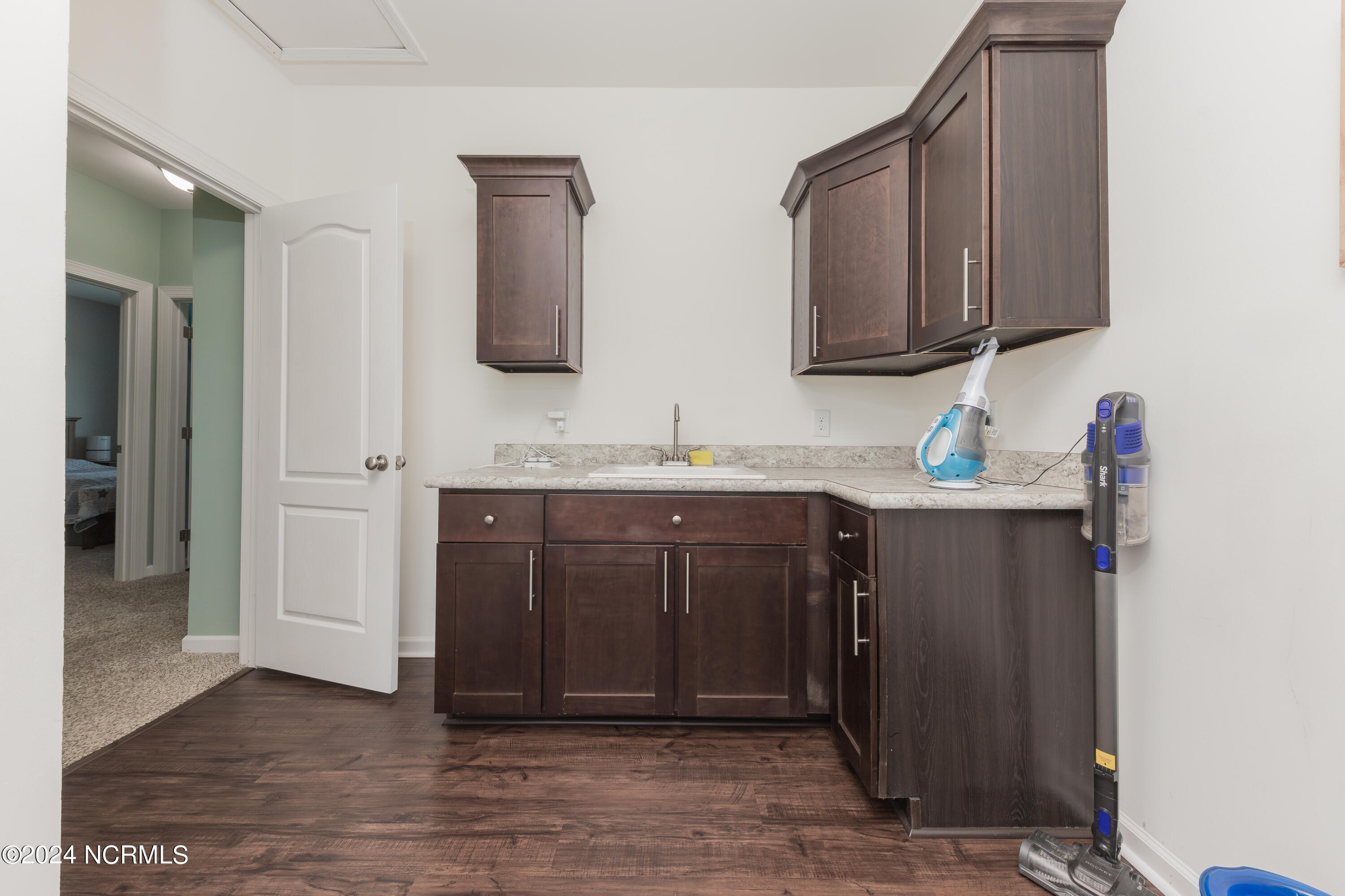 550 Lighthouse Road Wallace, NC 28466 - Photo 17 of 25 58LAUNDRY