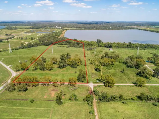$380,000 | 0 Smoke Stack Lane, Boling, TX 77420