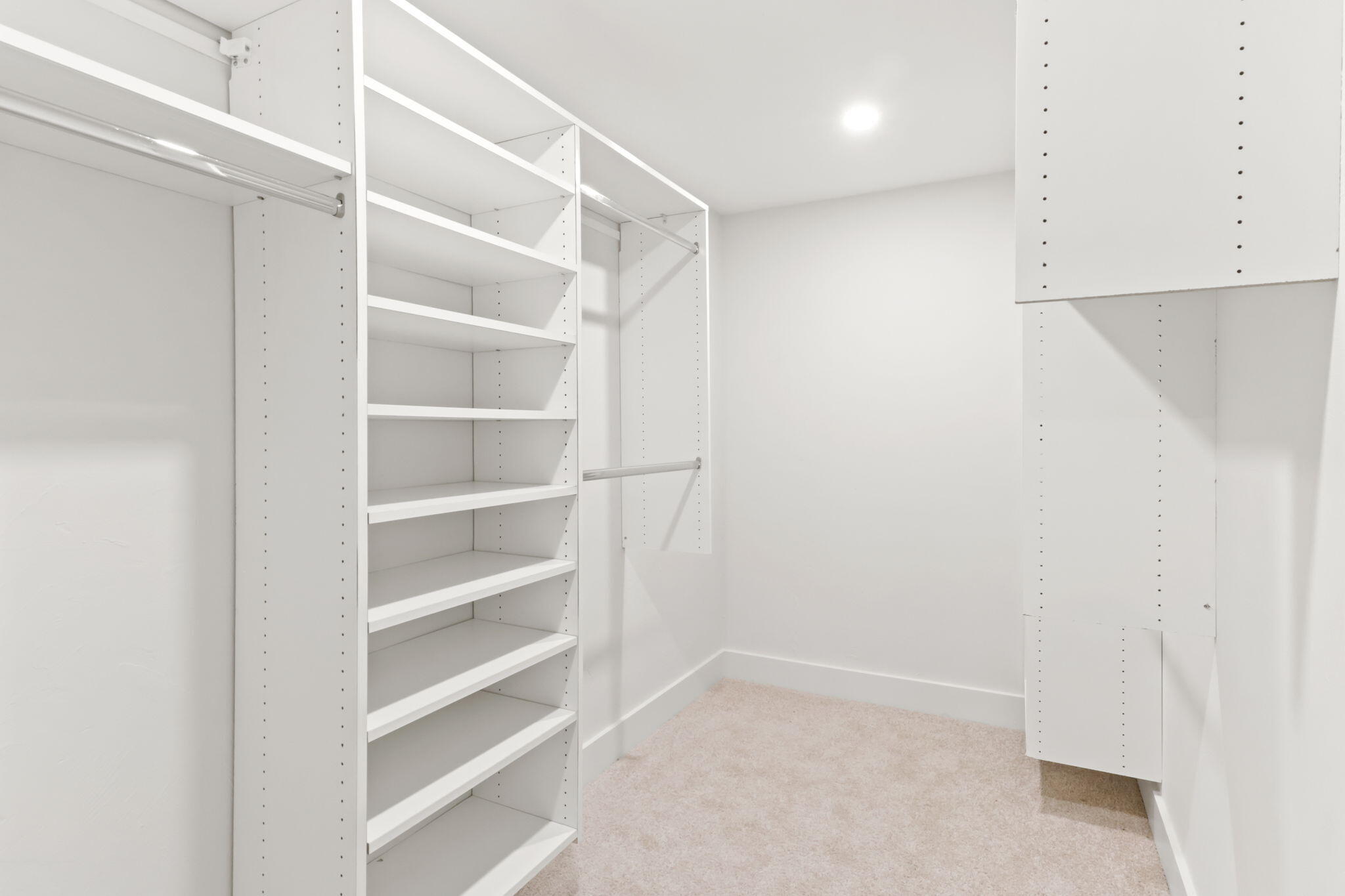 193 Northgate Road Chatham, MA 02633 - Photo 35 of 72 a view of an empty walk in closet