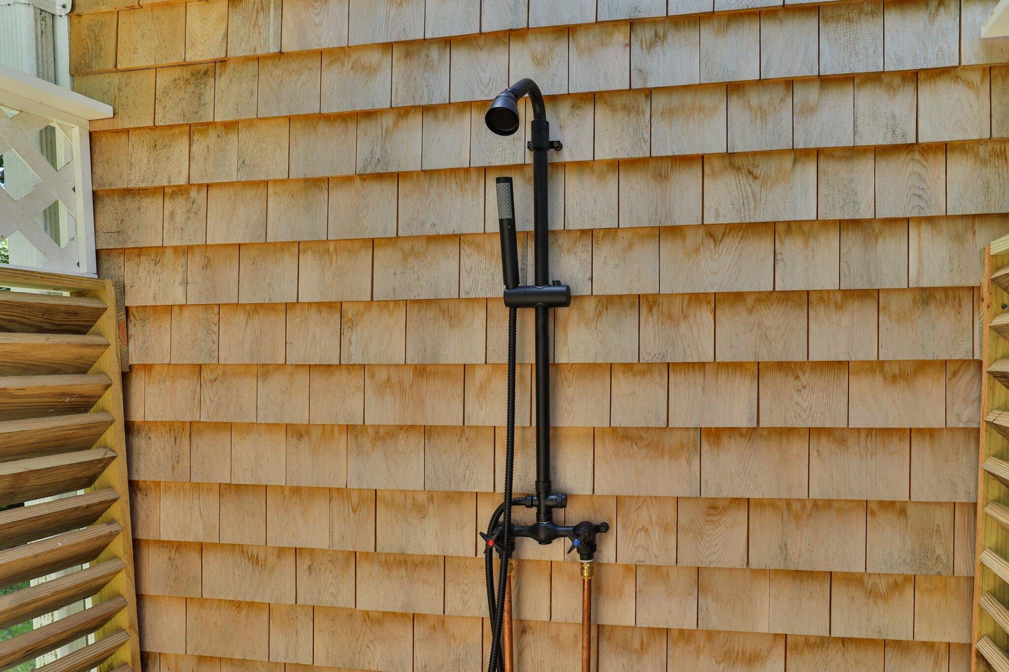 193 Northgate Road Chatham, MA 02633 - Photo 51 of 72 a view of a room with shelf