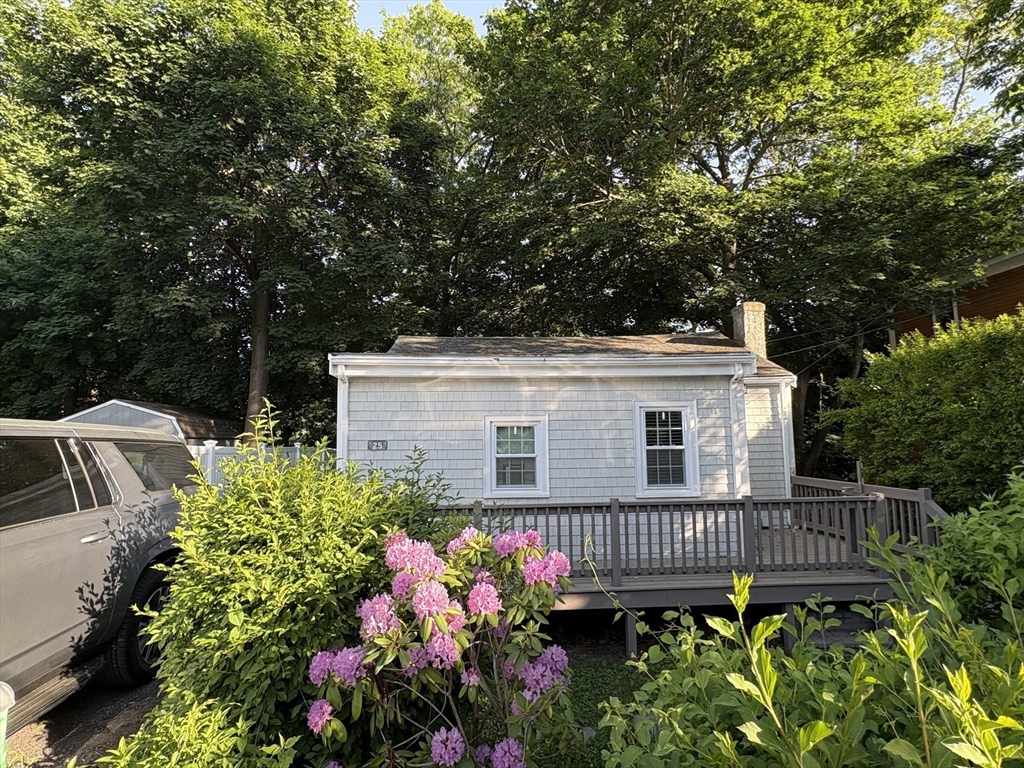 25 Gilford Road Hingham, MA 02043 - Photo 10 of 12
