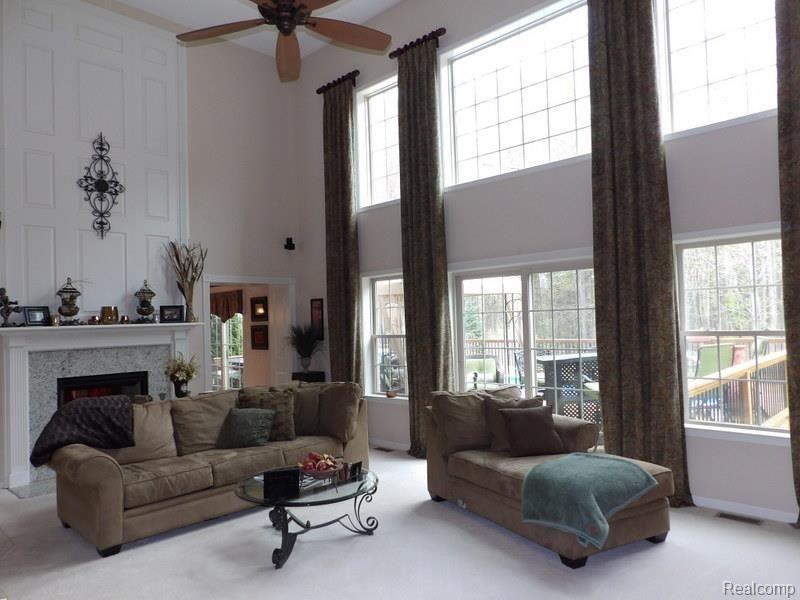 27609 King Road Romulus, MI 48174 - Photo 26 of 67 100_2663.jpg