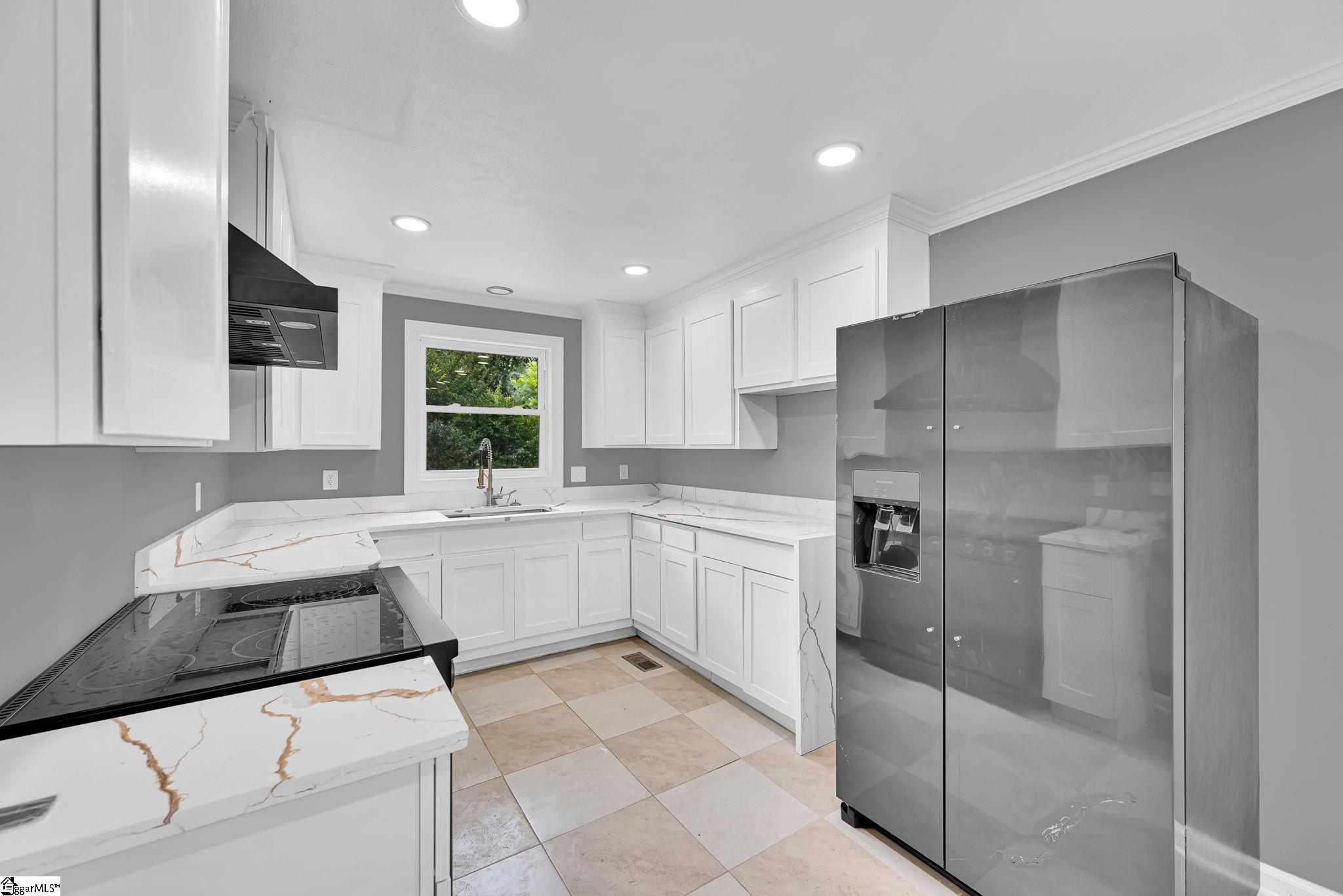 1010 Log Shoals Road Mauldin, SC 29662 - Photo 8 of 26