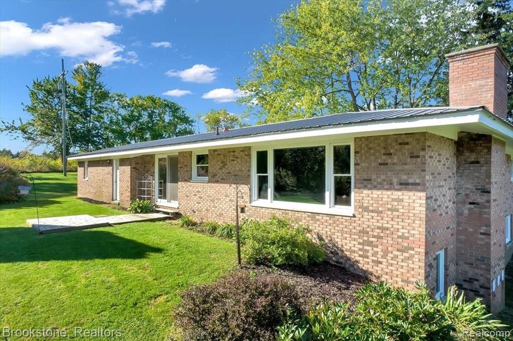 2635 East Dryden Road Metamora, MI 48455 - Photo 7 of 31