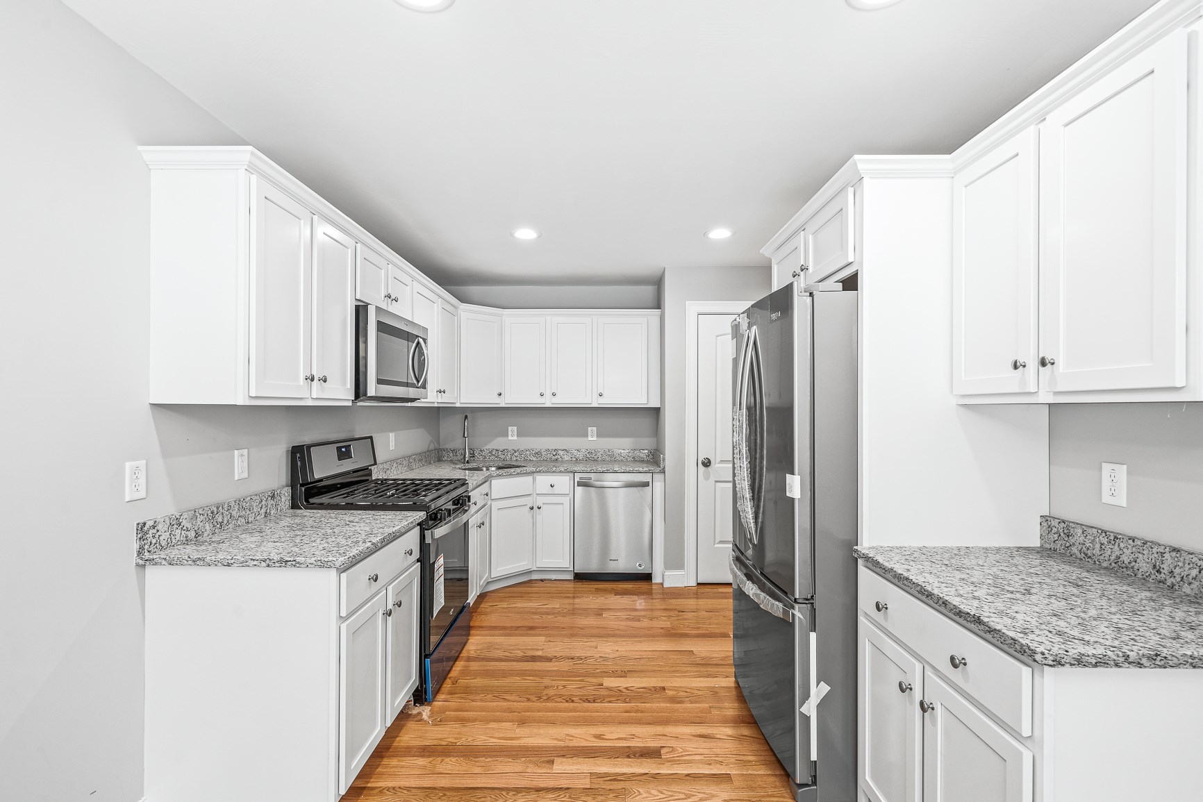 14 A Shelly Drive Pelham, NH 03076 - Photo 13 of 34