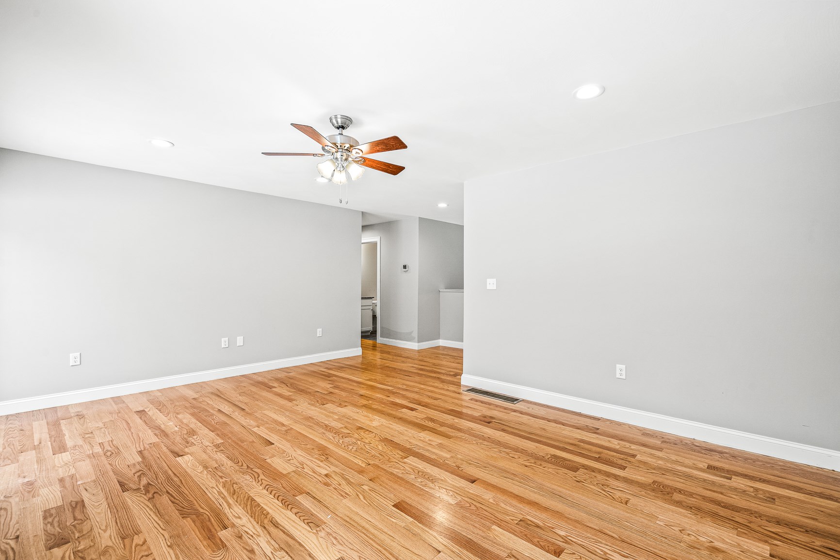 14 A Shelly Drive Pelham, NH 03076 - Photo 21 of 34