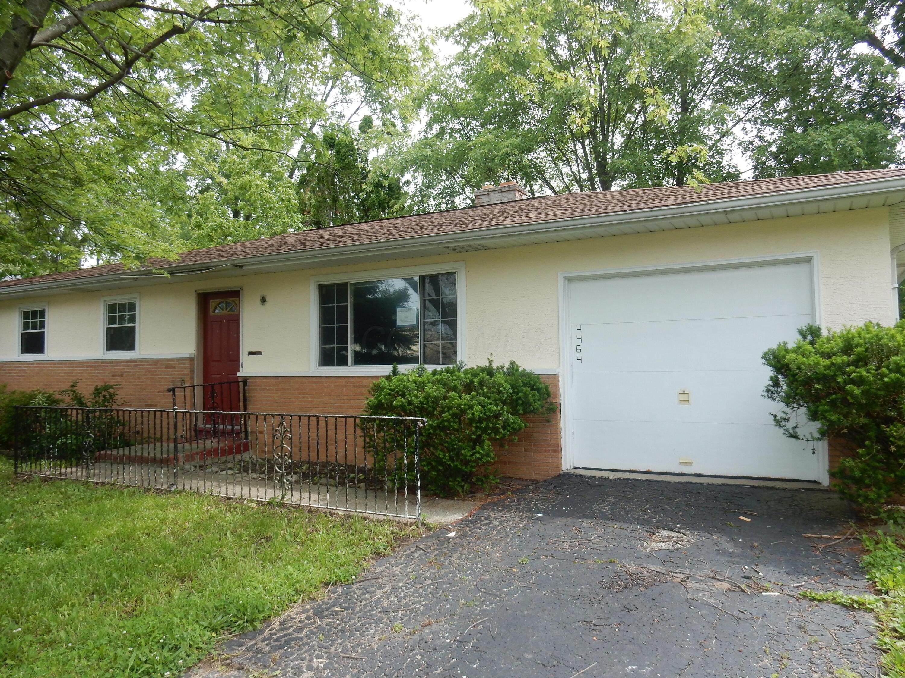 4464 Midvale Road Columbus, OH 43224 - Photo 2 of 38