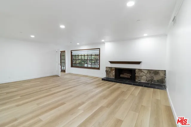 $1,410,000 | 975 Valley Vista Drive, Camarillo, CA 93010