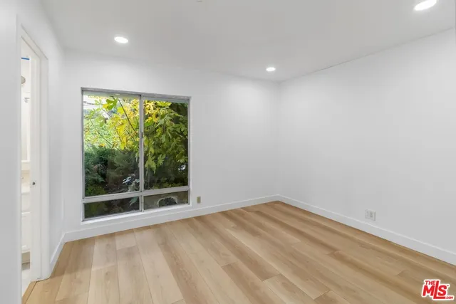 $1,410,000 | 975 Valley Vista Drive, Camarillo, CA 93010