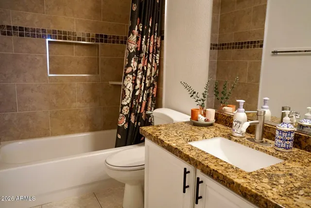 $3,990 | 571 West Locust Dr., Chandler, AZ 85248