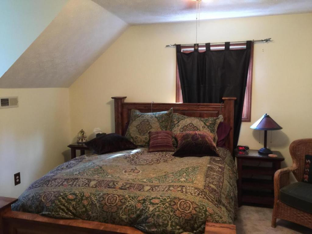 154 Clyde White Road Elizabethton, TN 37643 - Photo 16 of 18 Photo 16