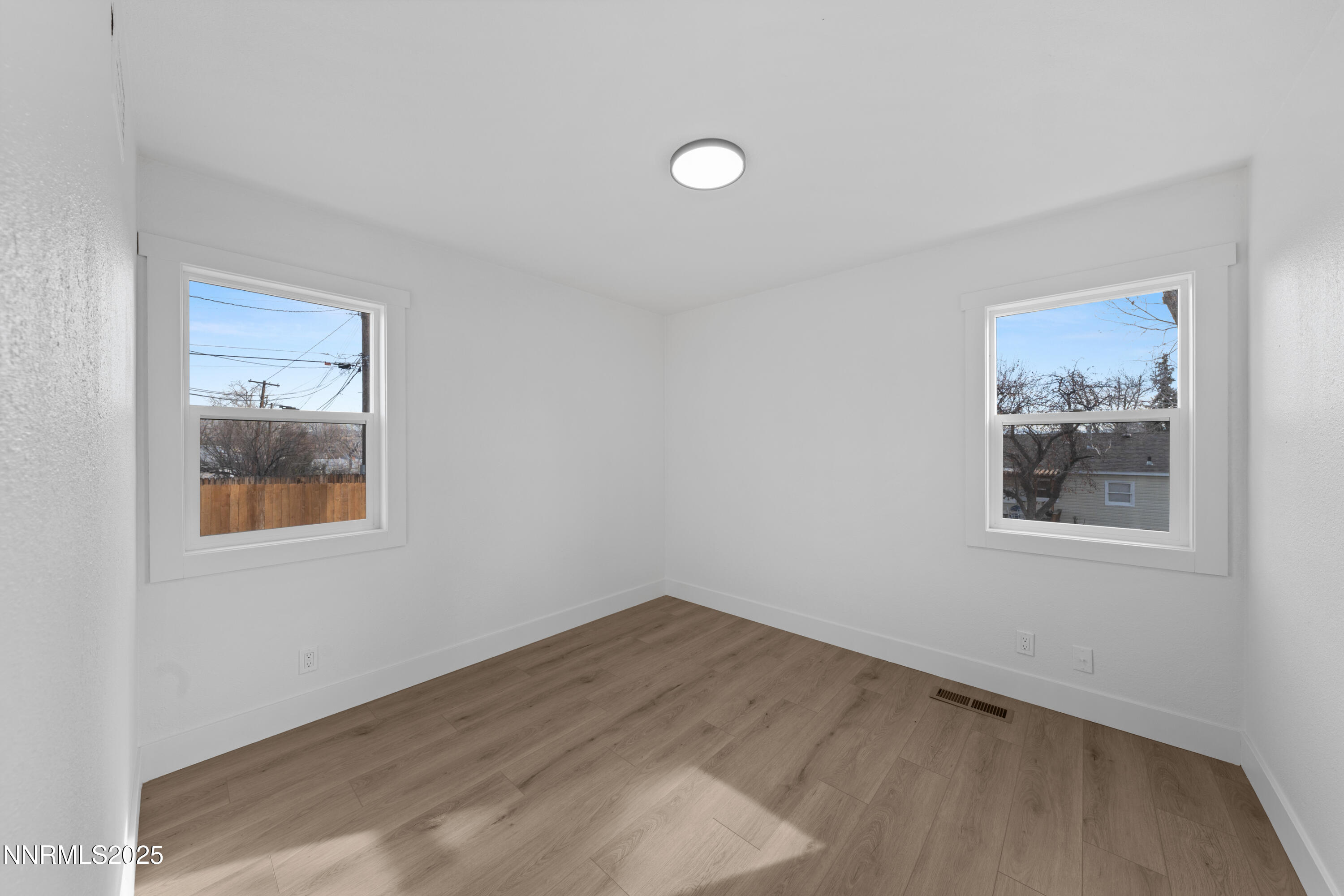 1620 Harold Drive Reno, NV 89503 - Photo 22 of 49 an empty room with a window