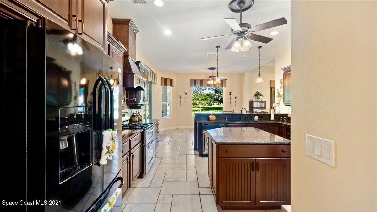 3712 Glenn Road Mims, FL 32754 - Photo 15 of 51 Kitchen (2)