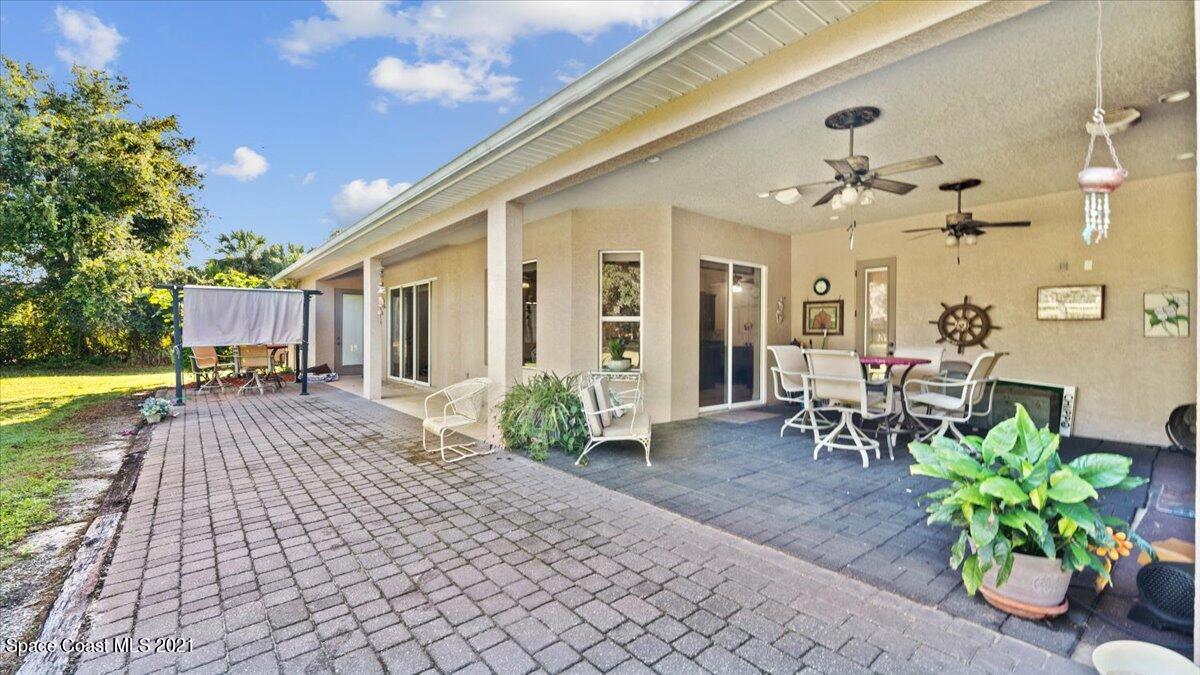 3712 Glenn Road Mims, FL 32754 - Photo 37 of 51 Lanai