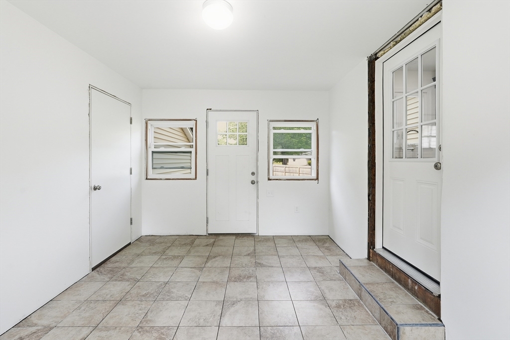48 Old Boston Road Wilbraham, MA 01095 - Photo 12 of 26