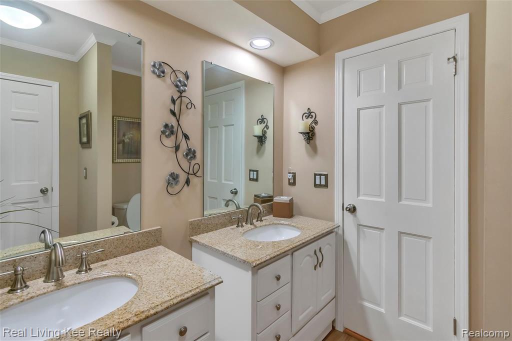 3223 Edmunton Drive Rochester Hills, MI 48306 - Photo 34 of 56