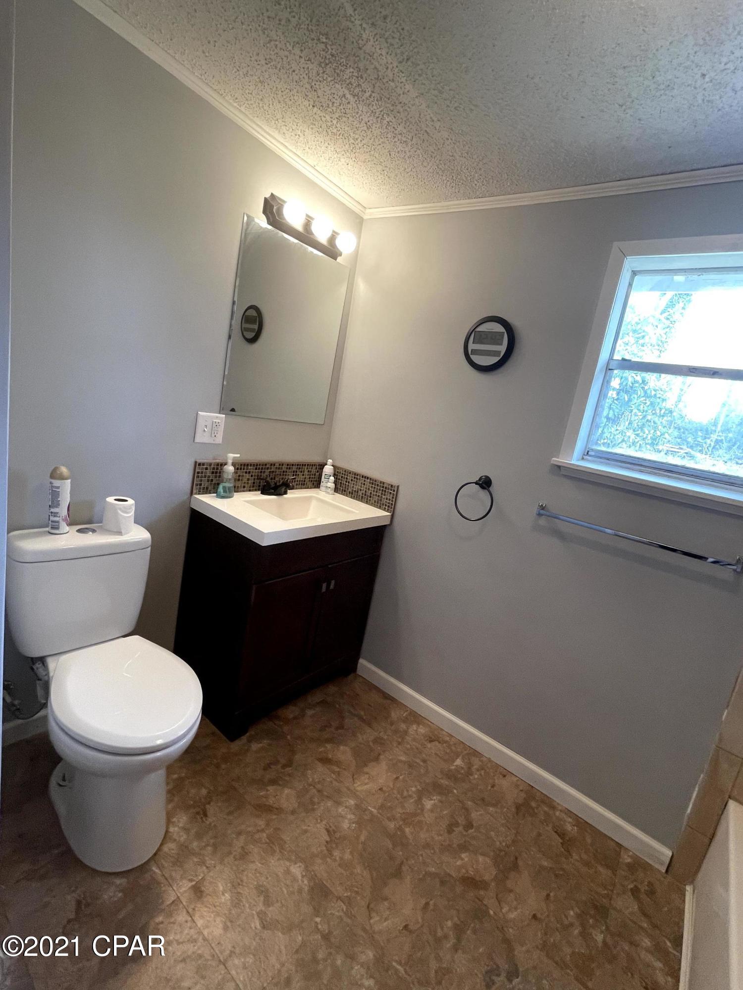 1553 Falling Waters Road Chipley, FL 32428 - Photo 21 of 37