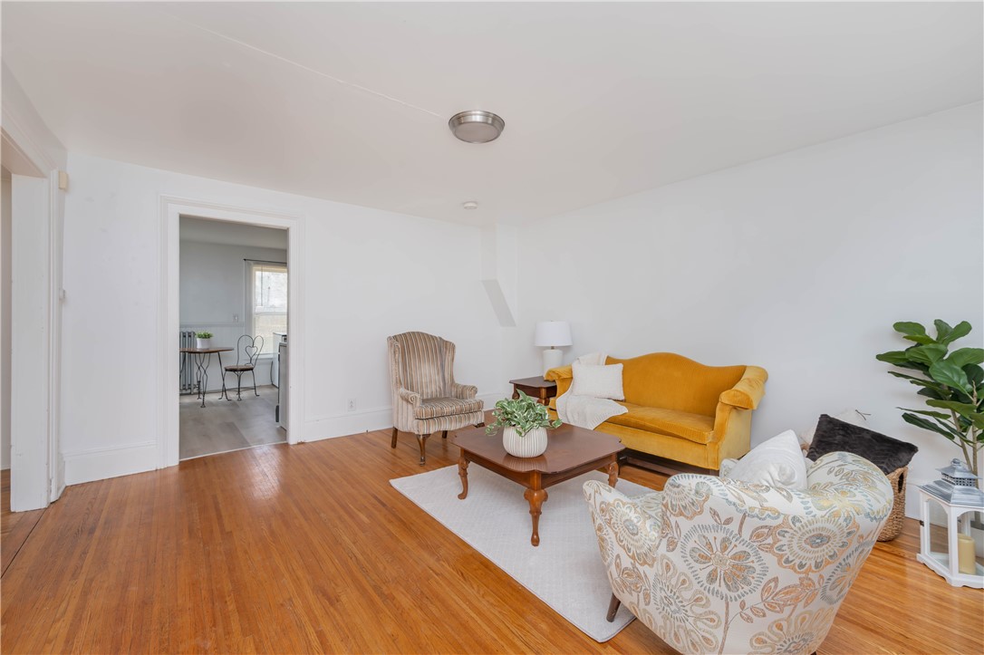 54 Sanford Street Rochester, NY 14620 - Photo 4 of 27