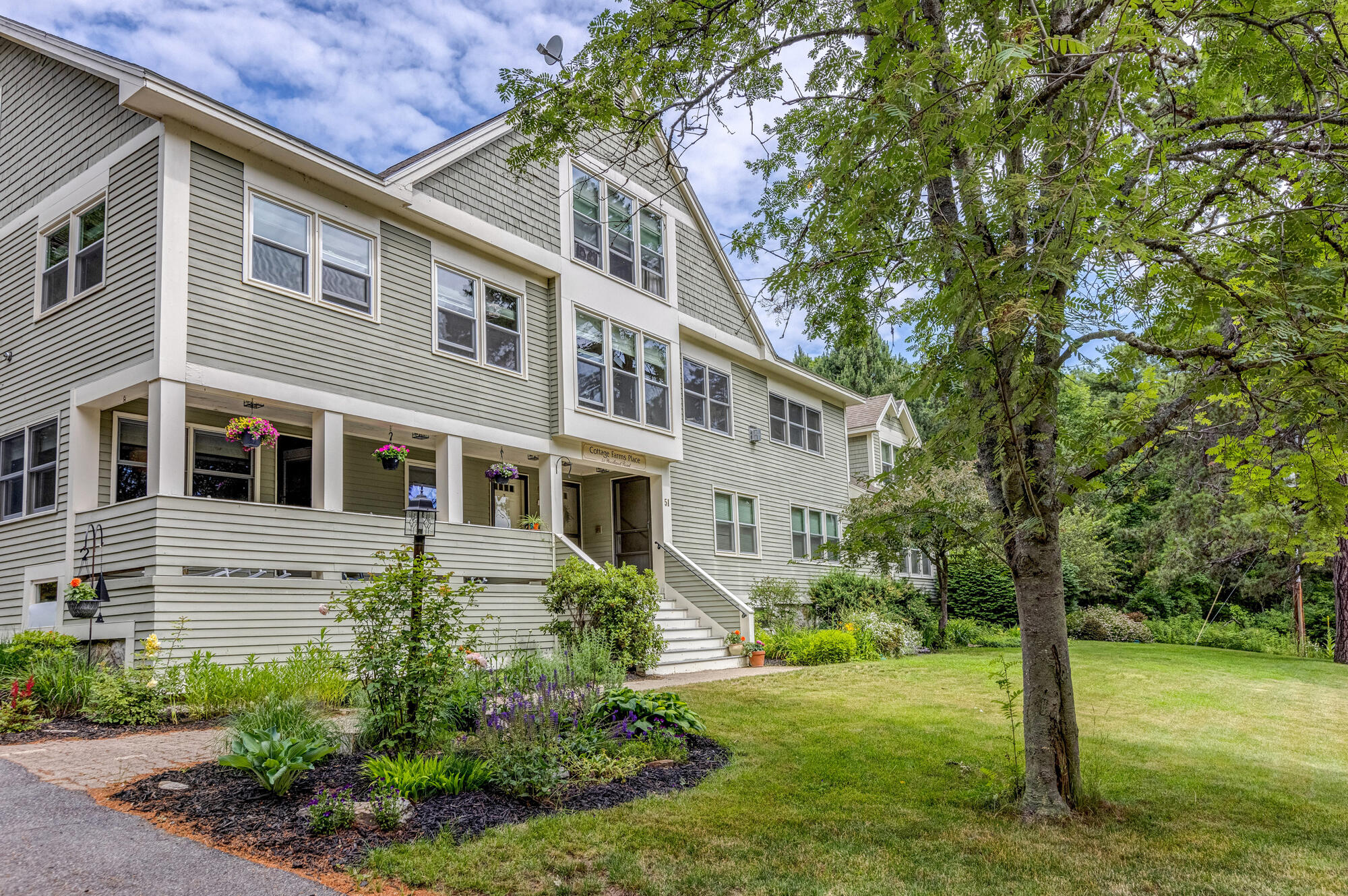 51 Woodland Road, Unit 4 Cape Elizabeth, ME 04107 - Photo 2 of 41 51 Woodland Rd. #4_W5_038