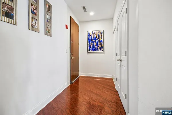 $5,800 | 22 Ave At Port Imperial, Unit 302, West New York, NJ 07093