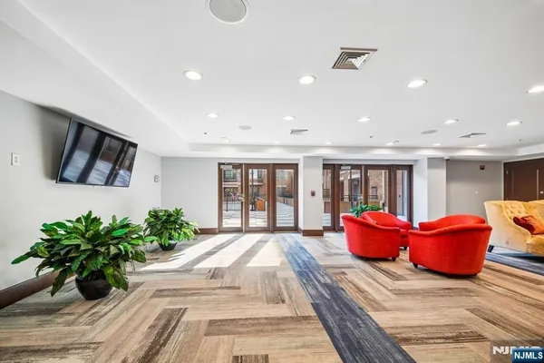 $5,800 | 22 Ave At Port Imperial, Unit 302, West New York, NJ 07093