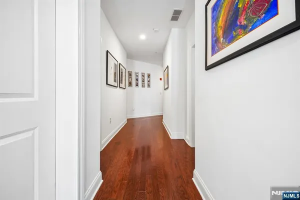 $5,800 | 22 Ave At Port Imperial, Unit 302, West New York, NJ 07093