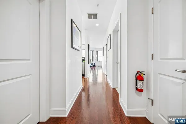 $5,800 | 22 Ave At Port Imperial, Unit 302, West New York, NJ 07093