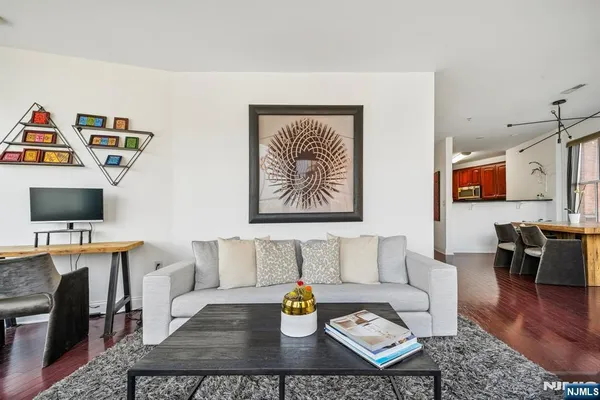 $5,800 | 22 Ave At Port Imperial, Unit 302, West New York, NJ 07093