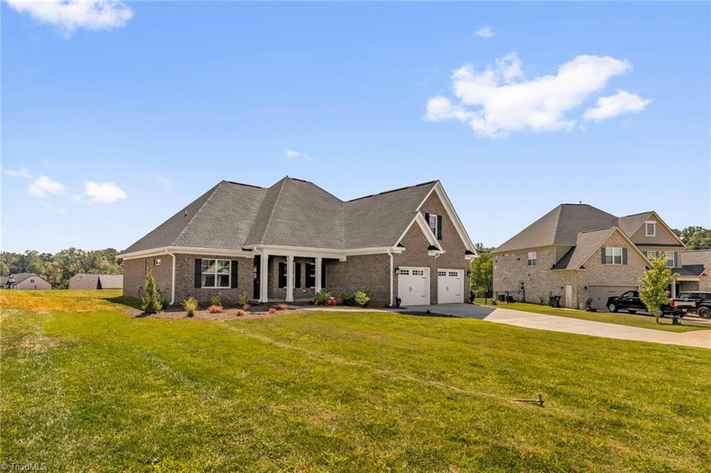 122 Jasper Court King, NC 27021 - Photo 3 of 30