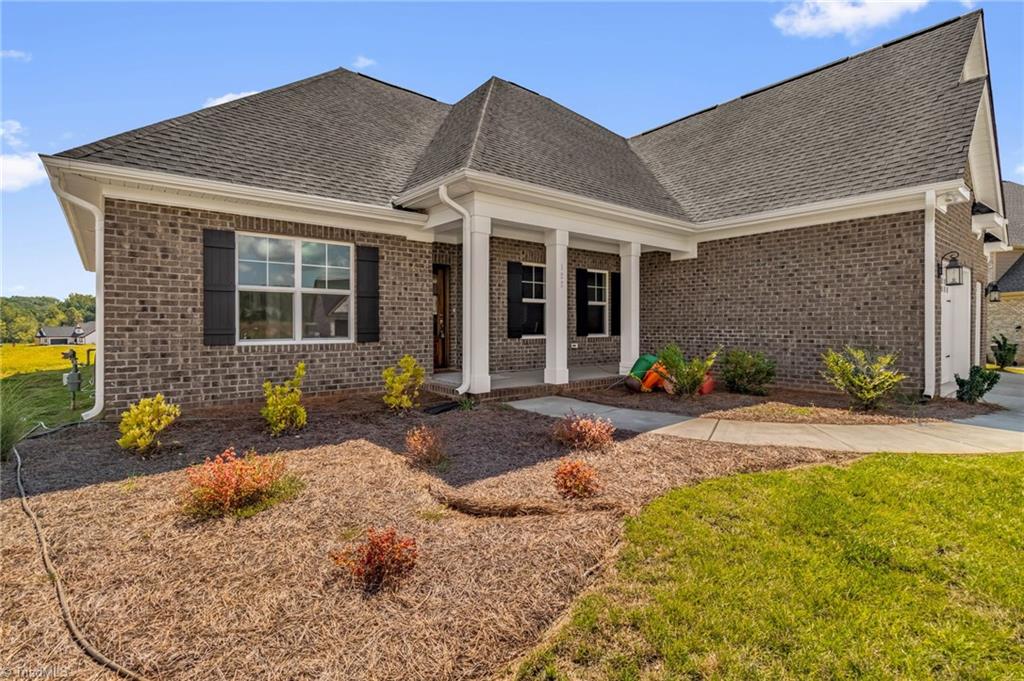 122 Jasper Court King, NC 27021 - Photo 4 of 30