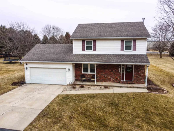 $267,900 | 102 Windward Lane, Rochelle, IL 61068