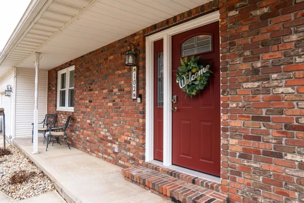 $267,900 | 102 Windward Lane, Rochelle, IL 61068