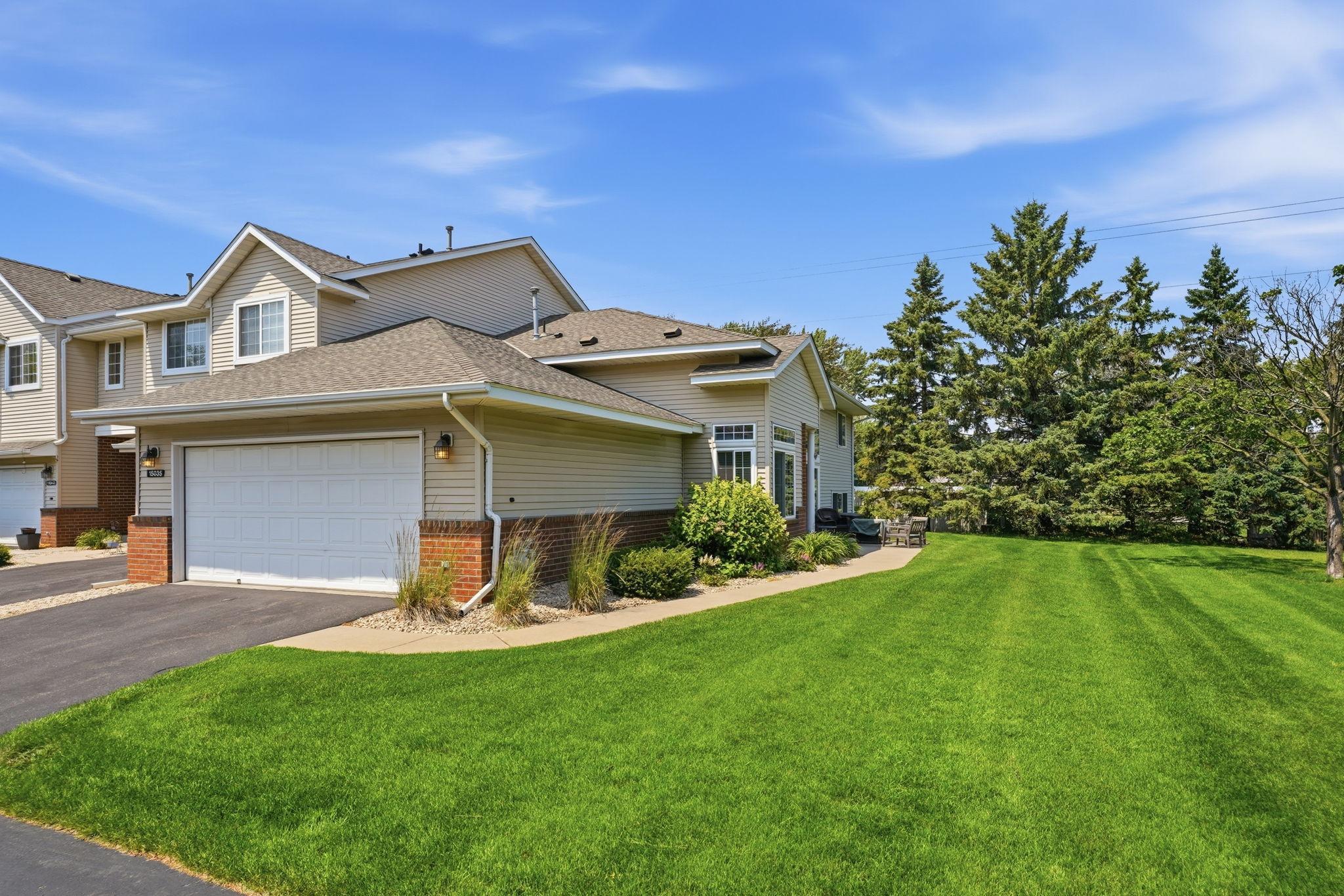 15035 December Way Rosemount, MN 55068 - Photo 2 of 34